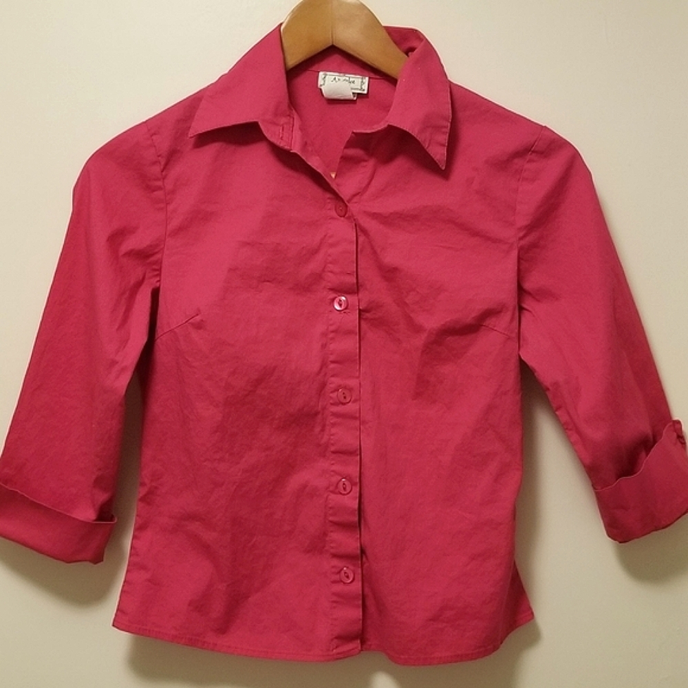 Fuchsia pink small blouse